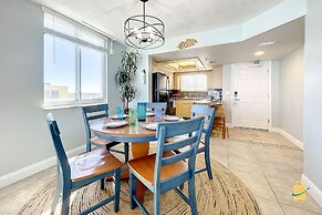 Beachfront Oceania Beach Club Complex