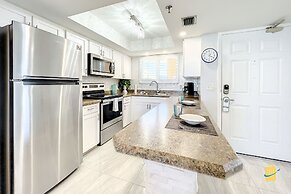 Beachfront Oceania Beach Club Complex