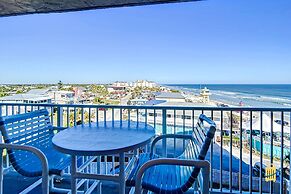 Beachfront Oceania Beach Club Complex