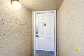 Beachfront Oceania Beach Club Complex