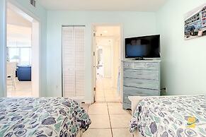 Beachfront Oceania Beach Club Complex