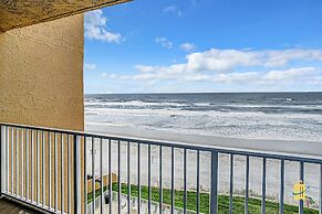 Beachfront Oceania Beach Club Complex