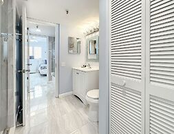 Beachfront Oceania Beach Club Complex