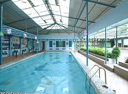 Golden Days Resort and Spa