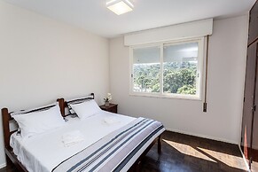 Incrível Vista com 4 Quartos e Lareira