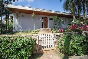Loft moderno com AC na Praça Pôr do Sol