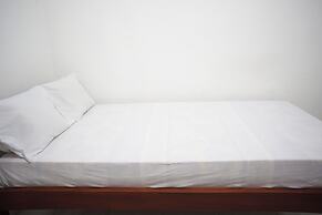 OYO Life 93038 Kost Putra Malilah