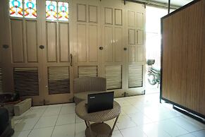 OYO Life 93038 Kost Putra Malilah