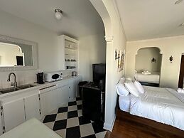 The Vurpillat Beachfront Hotel