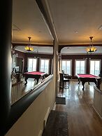 The Vurpillat Beachfront Hotel