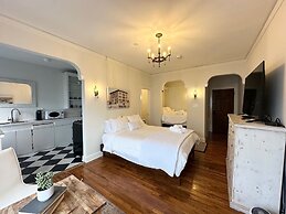 The Vurpillat Beachfront Hotel