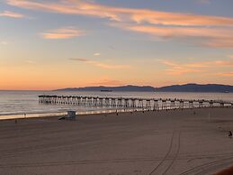 The Vurpillat Beachfront Hotel