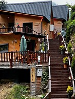 Asva Villa şelale evleri