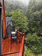 Asva Villa şelale evleri