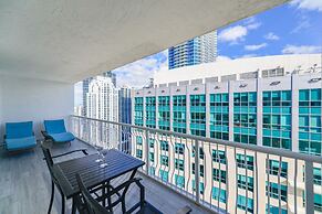 Cozy apt from Downtown Doral Park