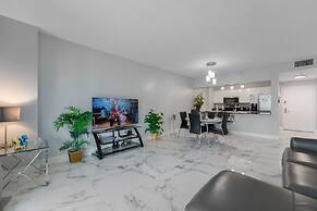 Cozy apt from Downtown Doral Park