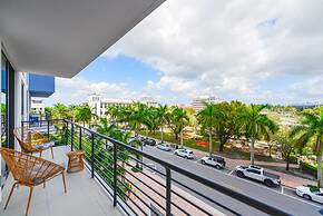 Cozy apt from Downtown Doral Park