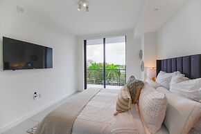 Cozy apt from Downtown Doral Park