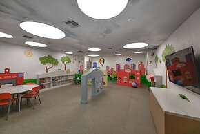 Cozy apt from Downtown Doral Park