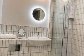 YourApartment  Cotham Arms