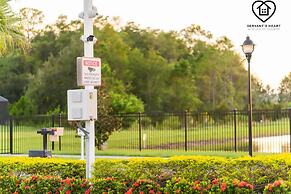 Lakeview Luxury 9 Bedroom & 5 Bathroom w Private Pool