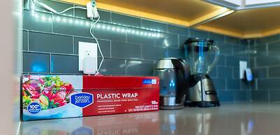 Lakeview Luxury 9 Bedroom & 5 Bathroom w Private Pool