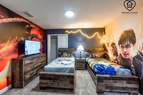 Lakeview Luxury 9 Bedroom & 5 Bathroom w Private Pool