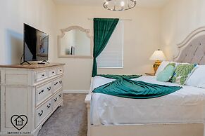 Lakeview Luxury 9 Bedroom & 5 Bathroom w Private Pool