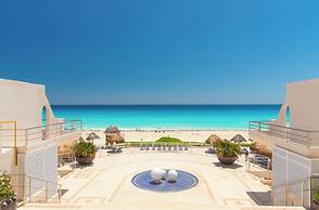 Oceanfront white sand beach condo