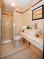 Oceanfront white sand beach condo