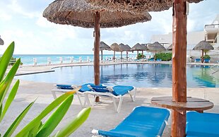 Oceanfront white sand beach condo