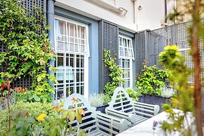 No. 30 Knightsbridge