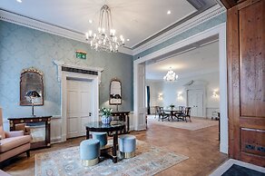 No. 30 Knightsbridge