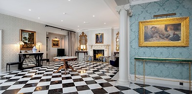 No. 30 Knightsbridge