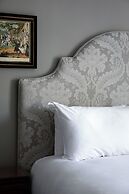 No. 30 Knightsbridge