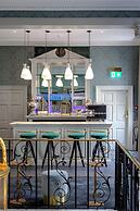 No. 30 Knightsbridge