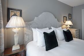 No. 30 Knightsbridge