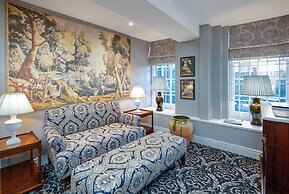 No. 30 Knightsbridge