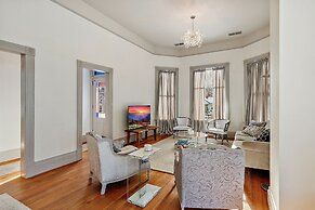 Barclay Klum House by WanderLodges