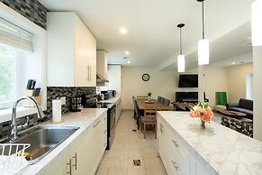 GLOBALSTAY Waterfront 5BR Cottage