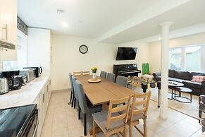 GLOBALSTAY Waterfront 5BR Cottage