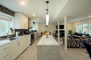 GLOBALSTAY Waterfront 5BR Cottage