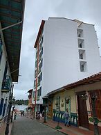 Edificio San Jose Parque Guatape