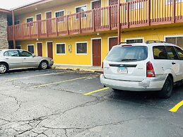 Capital O Clayton House Motel Rockford Near Airport