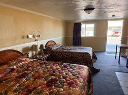 Clayton House Motel