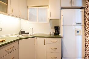 Sleek Flat With Sea View Balcony 2 min to Coast