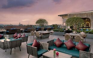 Koulen Central Hotel