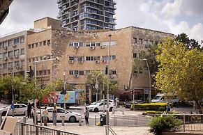 Artsy Nest in Haifa CTR by Sea N' Rent