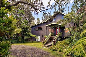 Halehikiola 3 Bedroom Home by RedAwning