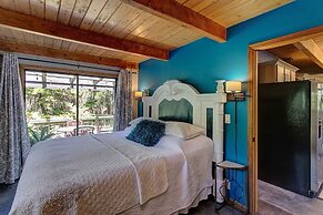 Halehikiola 3 Bedroom Home by RedAwning